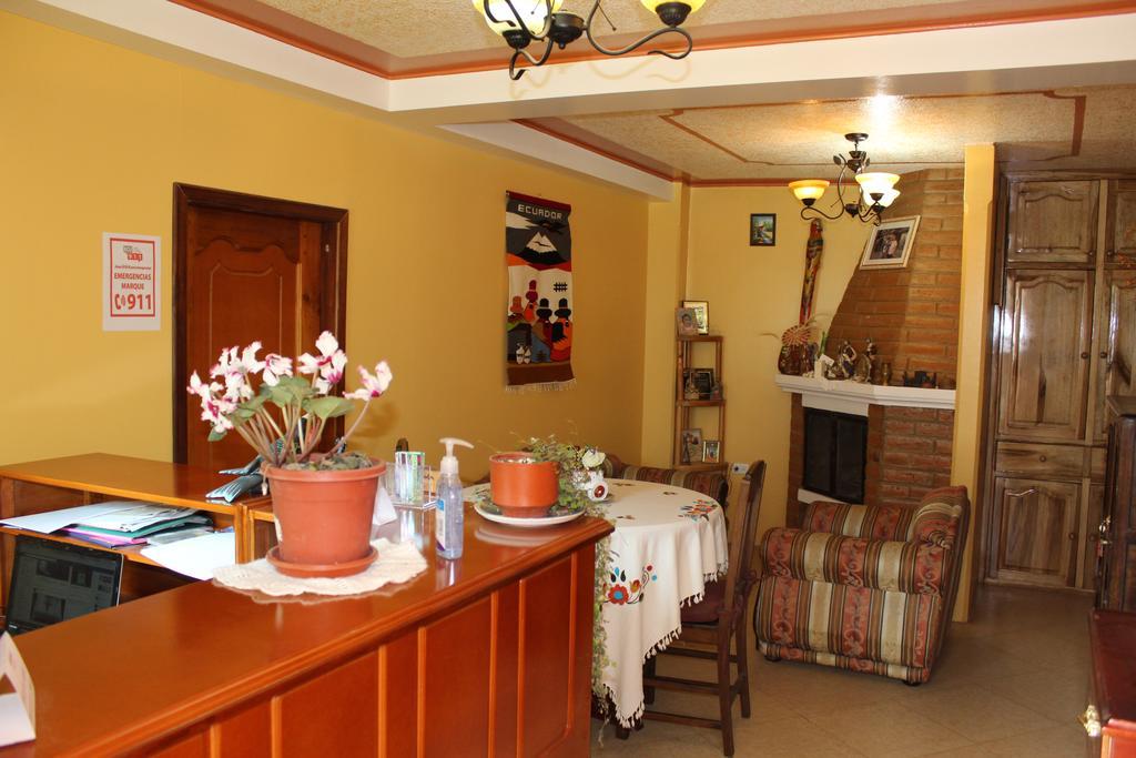 مبيت وإفطار اوتابالو Casa De Luis المظهر الخارجي الصورة